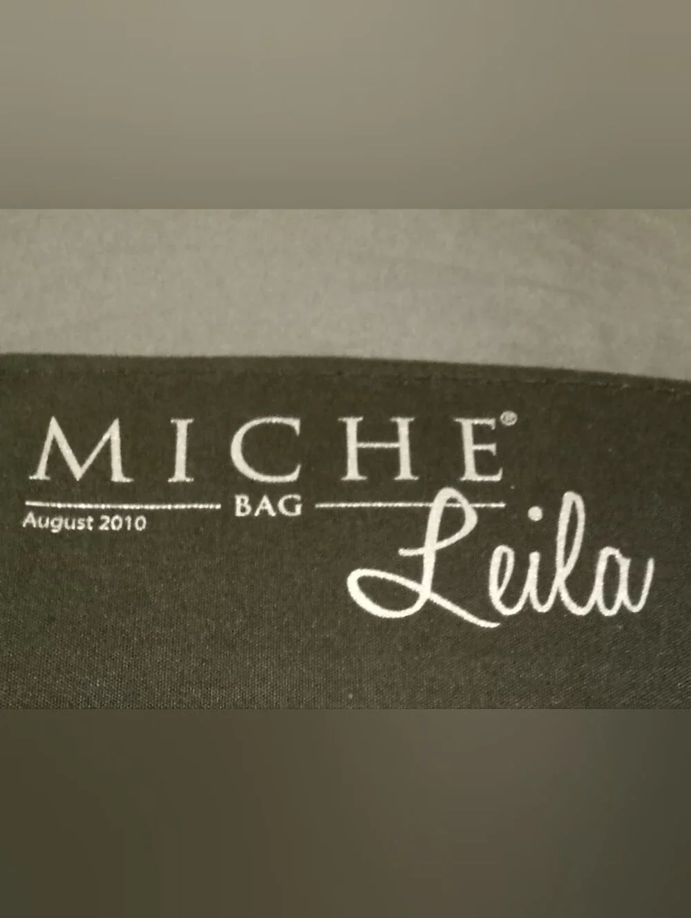 MICHE Leila Classic Shell Cover August 2010 Floral Magnetic Purse Wrap NWOT